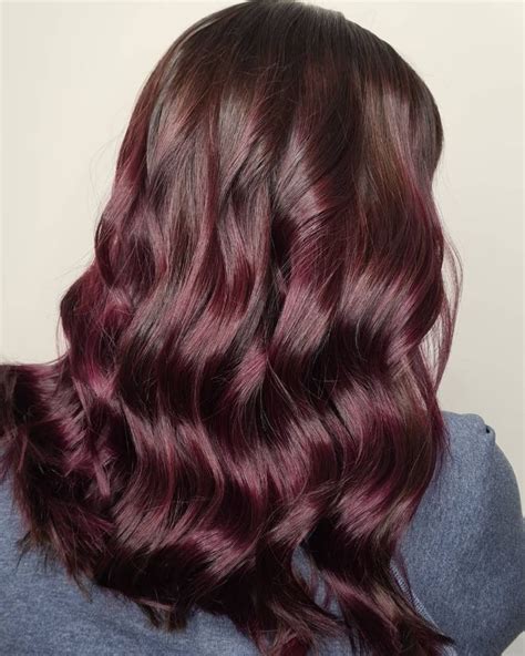 We Are Obsessed With The New Cherry Cola Hair Color Trend Fashionisers©