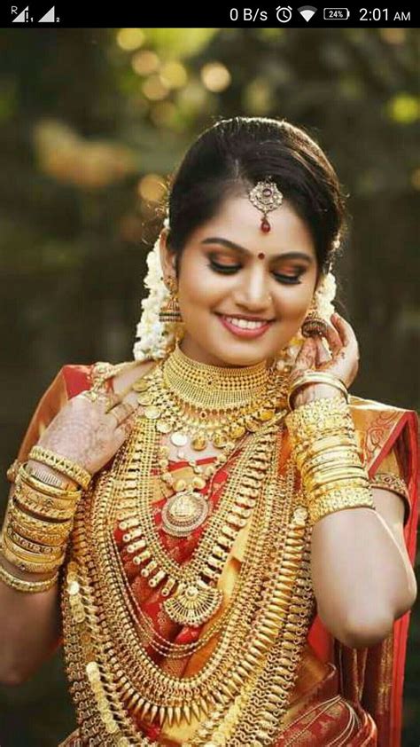 Kerala Bridetraditional Red Kancheevaram With Gold Jewellery Bridal Hairstyle Indian Wedding