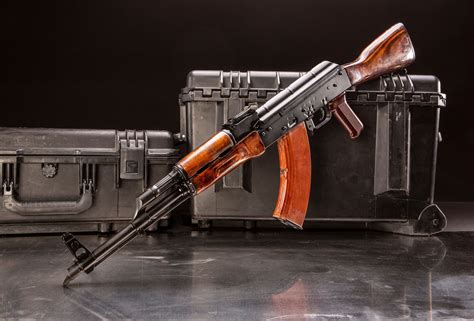 El Ak 47 Kalashnikov Un éxito Del Diseño Industrial Al Servicio De La
