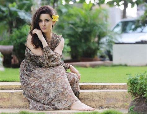 25 ekta kaul hot and sizzling pictures full hd photos