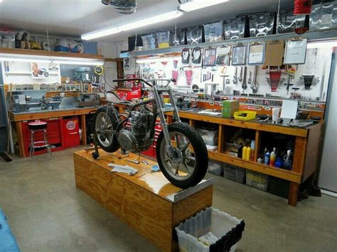 Motorcycle Garage Garage Design Cool Garages Mechanic Garage