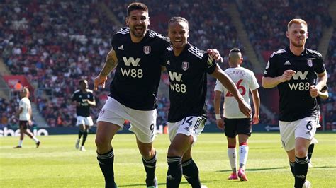 Southampton 0 2 Fulham Saints Relegated With A Whimper As Cottagers