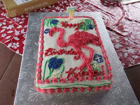 Here are a few flamingo cake tutorials that make the best birthday cakes for little girls. Recipe: Flamingo cake | Duncan Hines Canada®