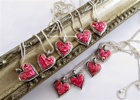 Jewelry made from funeral flowers in alabama. Turn your Memorial Flowers in to Jewelry: April 2015
