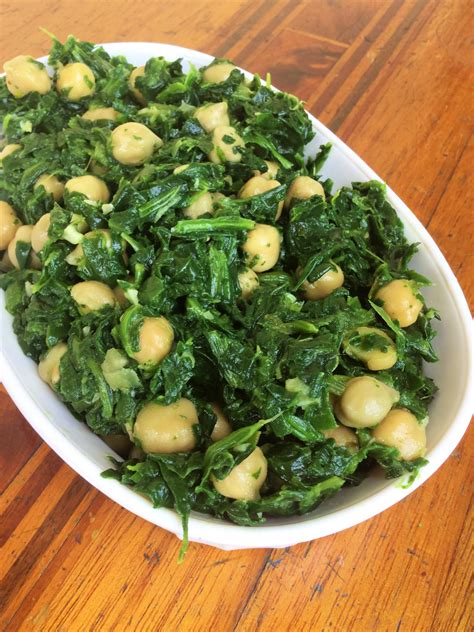 Sautéed Spinach with Garlic & Chickpeas - My Healthy Homemade Life