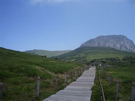 Jeju Island Best Honeymoon Destination in Asia - View Traveling