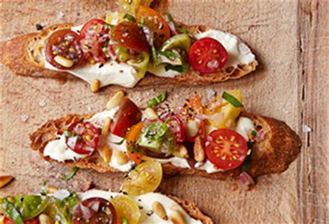While most bruschetta recipes have you rub a raw garlic clove on toasted bread, this one calls for making a quick infused oil that's stirred into the tomatoes and basil, providing a more delicate garlicky note. To Try: Ina Garten's Tomato Crostini with Whipped Feta ...