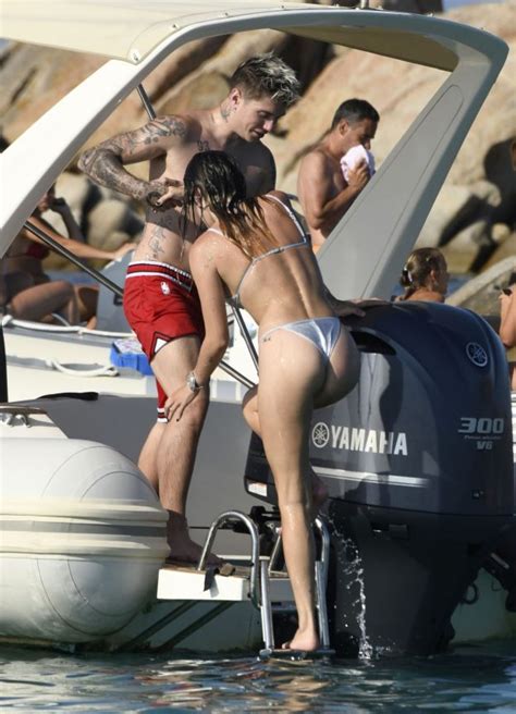 Bella Thorne Sexy Ass With Benjamin Mascolo The Fappening