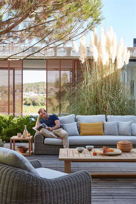 With the right outdoor sofa, you can instantly transform your patio, backyard or balcony area into this is the main reason why it's essential that the sofa you choose is as comfortable as it is stylish. Outdoor sofa River by Manutti. Classic meets contemporary ...