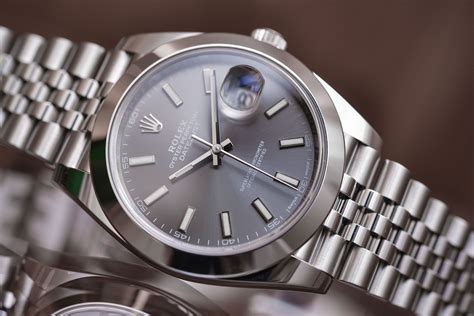 Hands On The Rolex Datejust In Steel A K A The Perfect All