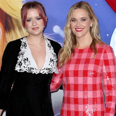 Reese Witherspoons Daughter Ava Phillippe Kicks Off 2023 With Er Trip Kbest Media