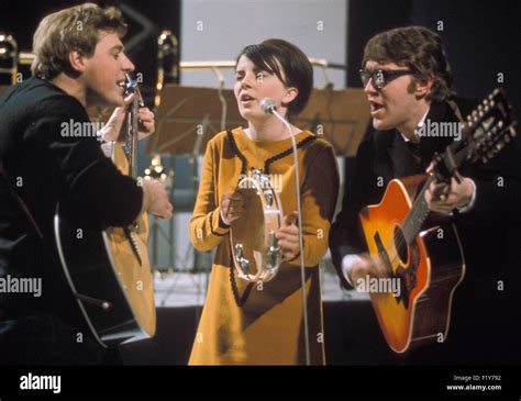 The Silkie English Folk Music Trio In 1965 Photo Tony Gale Stock Photo