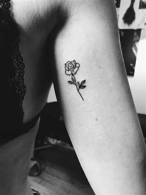 Simple Small Black Rose Tattoo On The Left Upper Arm Rose Tattoo On Arm Flower Tattoo Back