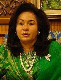 Former malaysian prime minister najib razak was allowed to walk out of the high court in kuala former malaysian prime minister najib razak, centre, wearing a face mask arrives at court to hear. Kamal-talks: ROSMAH MANSOR CLAIMS SHE IS INNOCENT