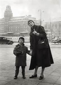 Ingrid Bergman Strolling With Son Roberto Rossellini Jr Stockholm