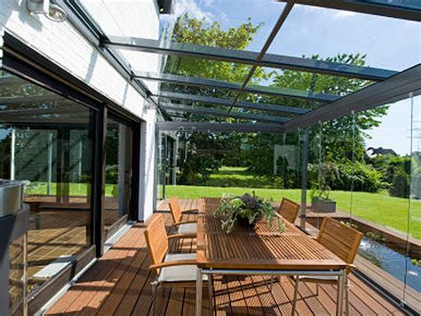 Looking for a good deal on canopy glass? How to Construct A Glass Canopy for Patios | glassonweb.com