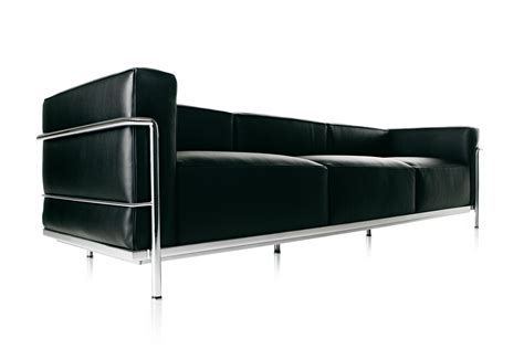 Chairs are architecture, sofas are bourgeois. LC3 3-seater sofa by Cassina | STYLEPARK