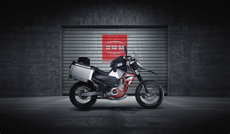 Motorrad Vergleich Swm Super Dual 650 2016 Vs Suzuki V Strom 650 2014