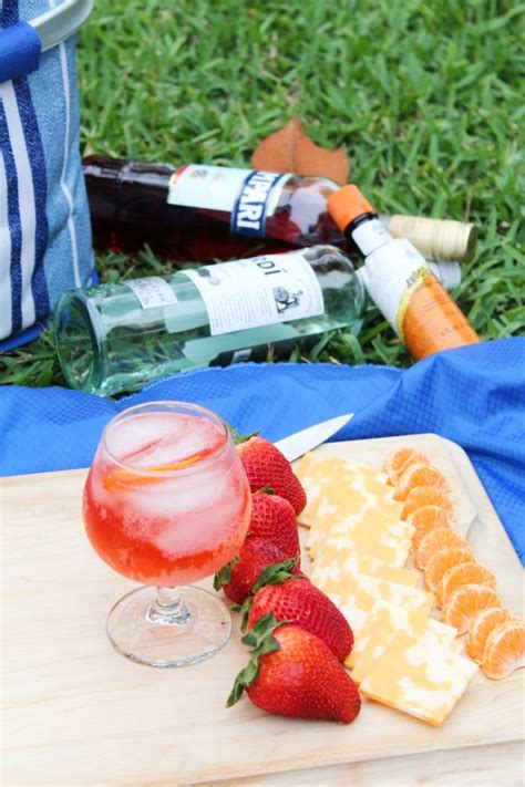 Picnic Punch An Easy Summer Cocktail Recipe Style On Main