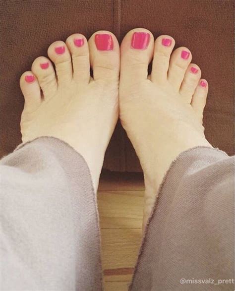 Perfect Pink Toes Pressed Against Wall Perfect Feet For You Feet Beautiful Feet Pink