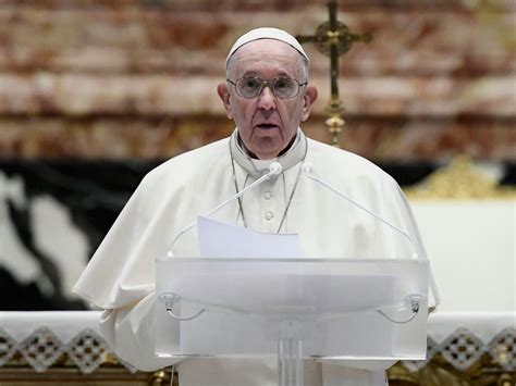 In Easter Message Pope Francis Urges Broad Access To Vaccines Npr