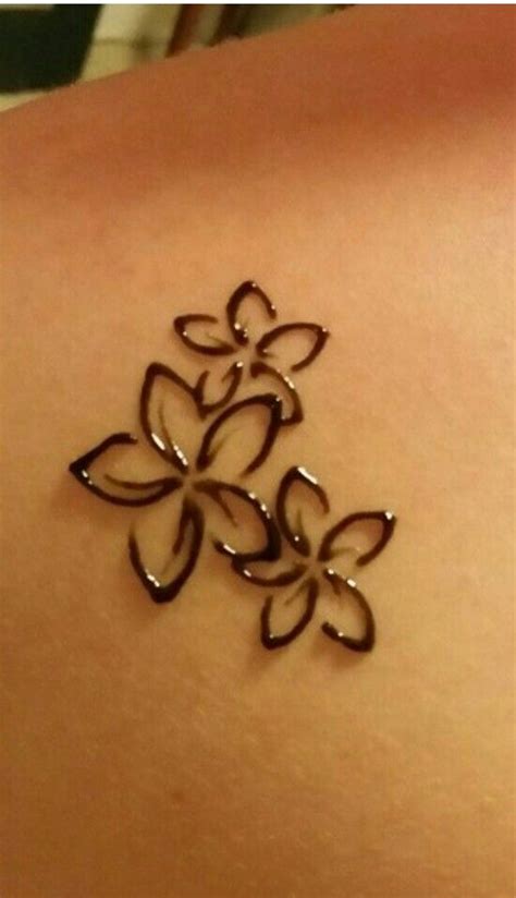 Source flower henna tattoo designs. Henna Tattoo Designs - TOP 140 Designs and Ideas for Henna ...