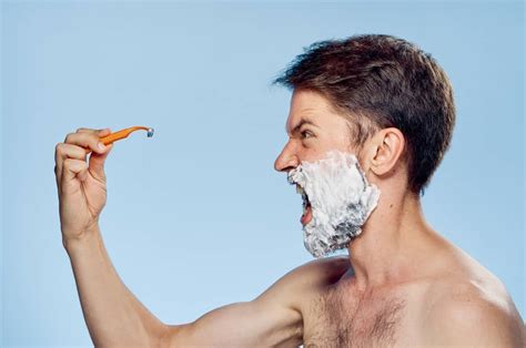 Razor Burn Common Causes Prevention And Tips