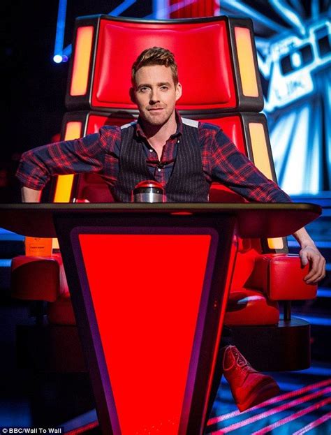 Ricky Wilson Unveils New Look As He Makes Show Debut Ricky Wilson The Voice Kaiser Chiefs
