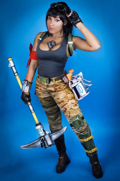 Time For Some Fortnite Cosplay Teenage Halloween Costumes Halloween