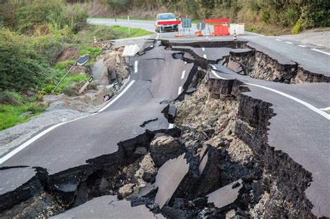 New Zealand hit by aftershocks after severe earthquake