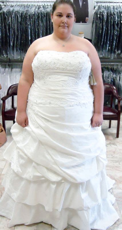 Wedding Dresses That Hide Belly Fat Top 10 Find The Perfect Venue For