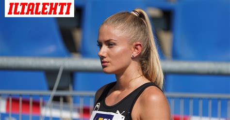 Saksalainen yleisurheilijalupaus alica schmidt kävi saksan suurimpiin jalkapalloseuroihin kuuluvan dortmundin edustusjoukkueen harjoituksissa. Alica Schmidt kävi Dortmundin treeneissä - Mats Hummels ...