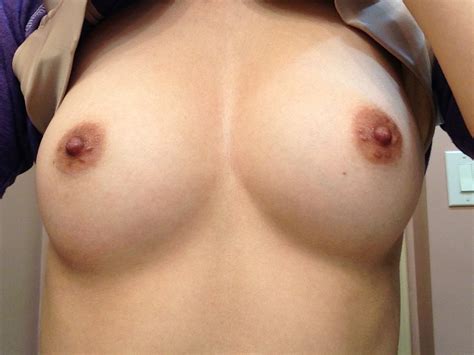 Victoria Justice Nude Topless Boobs Big Tits Selfie Closeup Fappening