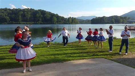 J Creek Cloggers Smoky Mountain Folk Dance Folkmoot 2016 Youtube