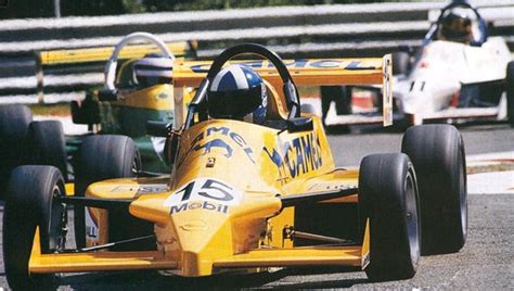 It's been nearly three years since david coulthard retired from formula 1 racing but the scotsman with the square jaw still has one. David Coulthard Formula Vauxhall 1990 (con imágenes)