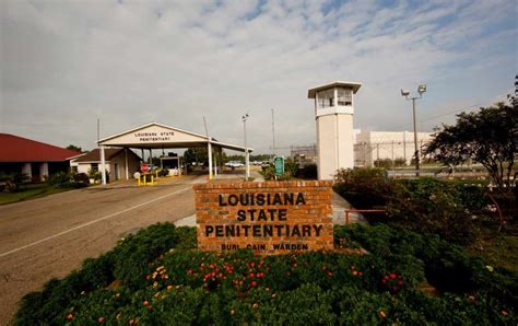 The Truth Behind Louisianas Gruesome Angola Prison Rodeo