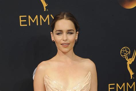 A star wars story, where she candidly talks about the strength of. Emilia Clarke full of praise for Ron Howard as she wraps ...