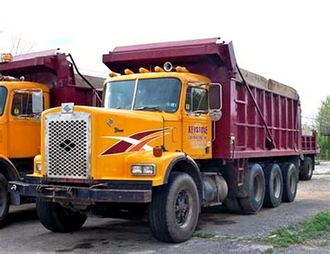 Diamond Reo Giant 8x4 Dump Truck Dump Truck Trucks Giants