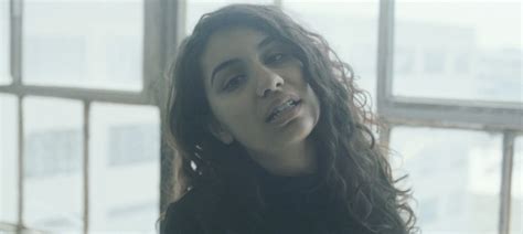 Alessia Cara Scars To Your Beautiful Number1 Official Video Klip