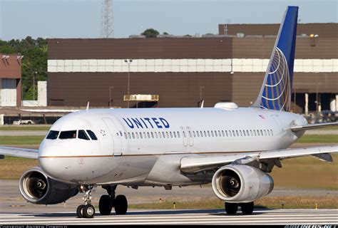 Airbus A320 232 United Airlines Aviation Photo 2834991