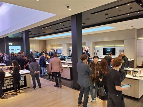 Samsung Opens A New Samsung Experience Store In Palo Alto