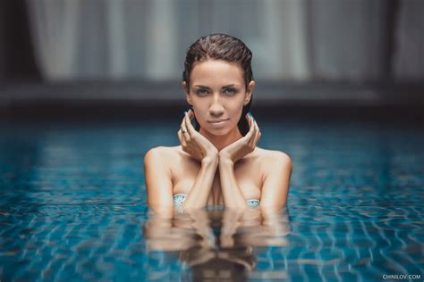 Women Tanned Wet Body Wet Hair Portrait Swimming Pool Bikini Top