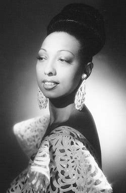 Josephine baker was a dancer and singer who became wildly popular in france during the 1920s. www.black-idols.com - Blacks celebrities website