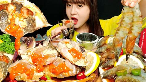 The best way to prepare it is by poaching it in a skillet, or roasting it in an oven. ASMR COOKING & EATING SOY SAUCE MARINATED RAW CRAB AND ...