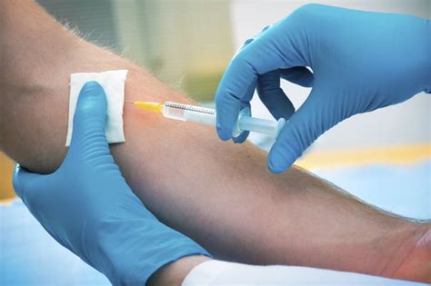 What happens during a tuberculosis skin test and what do the results mean? Signs of a Positive TB Test | Livestrong.com