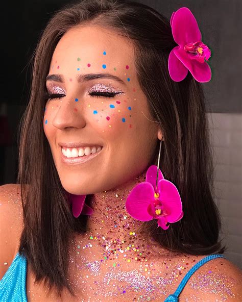 Inspiração De Maquiagem Com Acessórios De Orquídea Para O Carnaval 2020