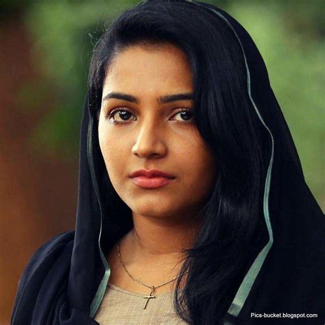 Malayalam Actress Wallpapers Top Free Malayalam Actress Backgrounds Wallpaperaccess