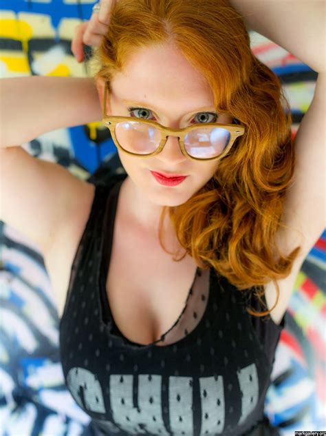 Sexy Looking Redhead Tumblr Pics