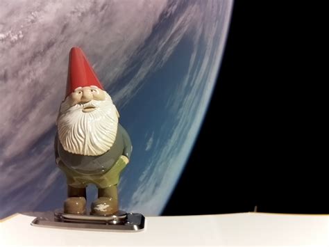 Half Life Gnome Chompski On Electron 16 CollectSPACE Messages