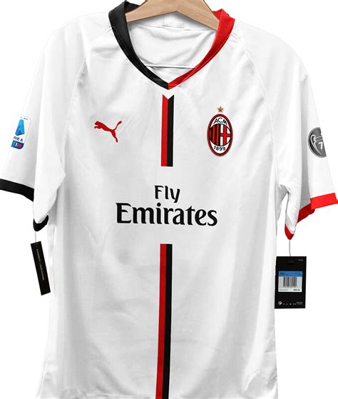 Si no sabes como poner un kit en estos juegos entra aquí AC Milan Away kit • 2020.2021 on Behance